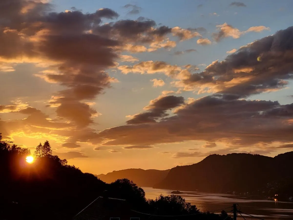 Kemping Bo Landlig, Sentralt Utenfor Bergen
